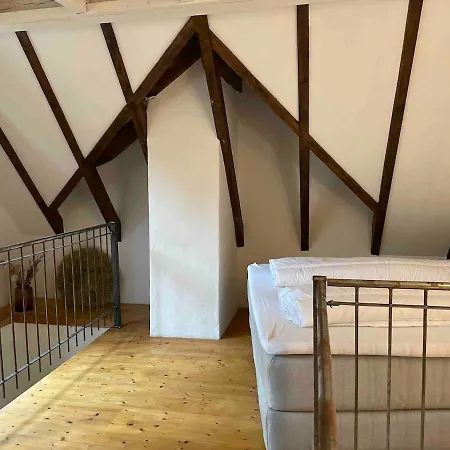Le Petit Chateau No10