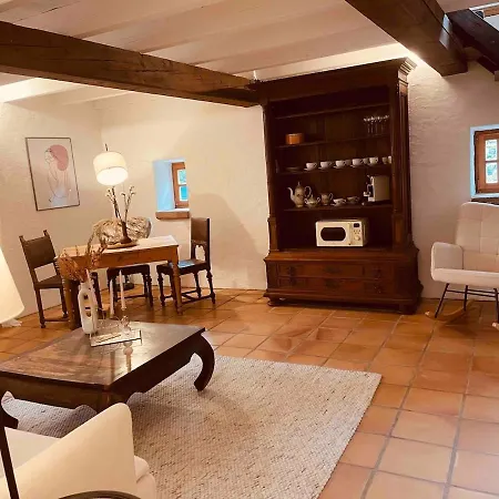 בית נופש Le Petit Chateau No10 בנסהיים