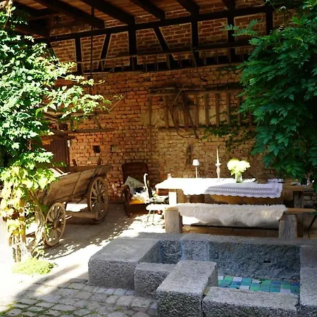 Le Petit Chateau No10 *