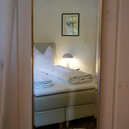 Le Petit Chateau No10 * Bensheim
