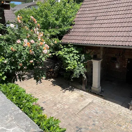 Le Petit Chateau No10 Holiday home Bensheim