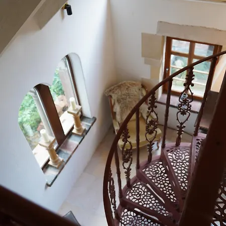 בית נופש Le Petit Chateau No10 *