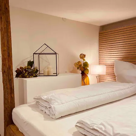 Le Petit Chateau No10