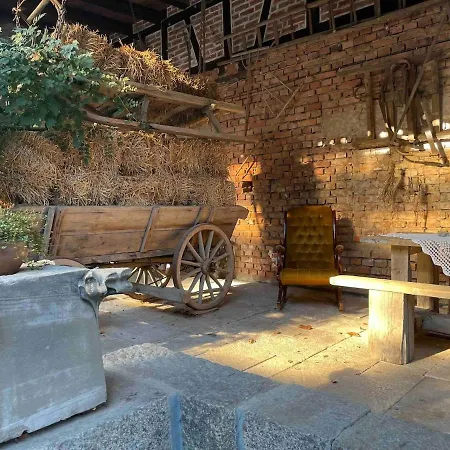 Le Petit Chateau No10 *
