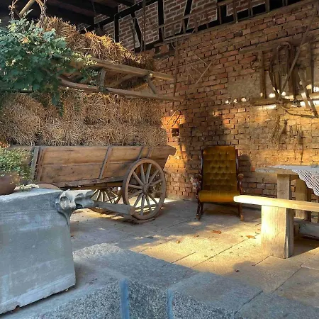 Le Petit Chateau No10 *