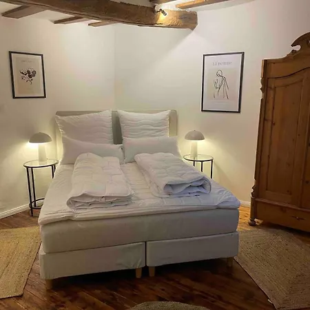 Le Petit Chateau No10 * Bensheim