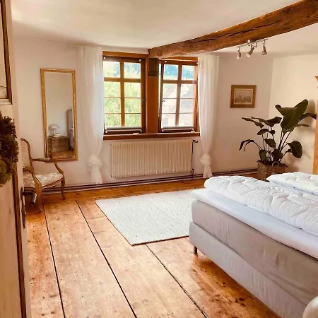 Le Petit Chateau No10 * Bensheim