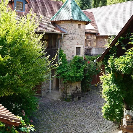 Le Petit Chateau No10 * Bensheim
